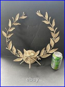 Vintage Metal Olive Leaf Wreath Wall Candleholder Chippy Paint