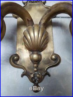 Vtg LARGE Heavy Duty WILLIAMSBURG RESTORATION Brass Wall SCONCE CANDLE HOLDERS